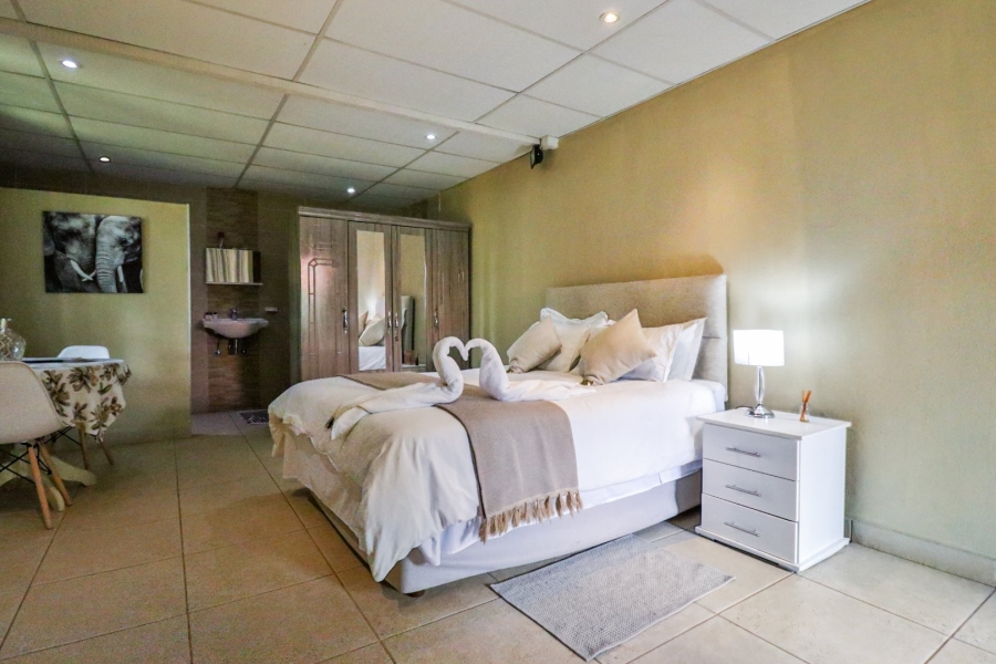 15 Bedroom Property for Sale in Hartbeespoort Rural North West